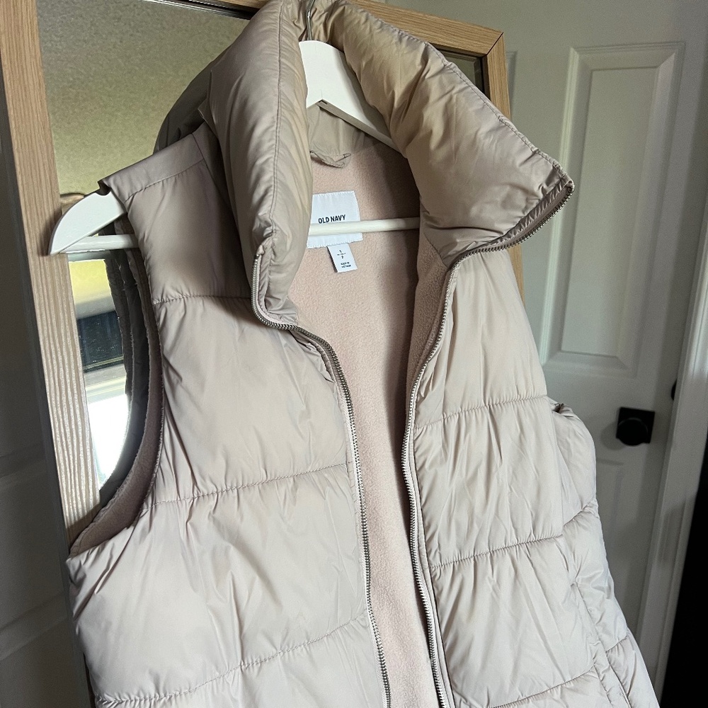 Old Navy Beige Down Puffer Vest | Size S